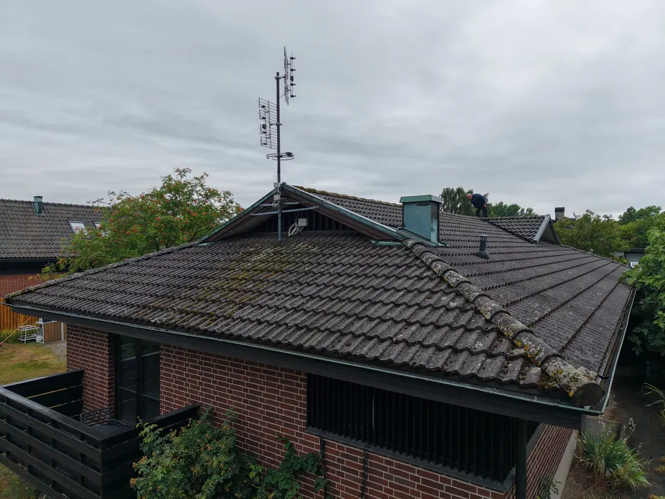 Villan f&ouml;re takbytet