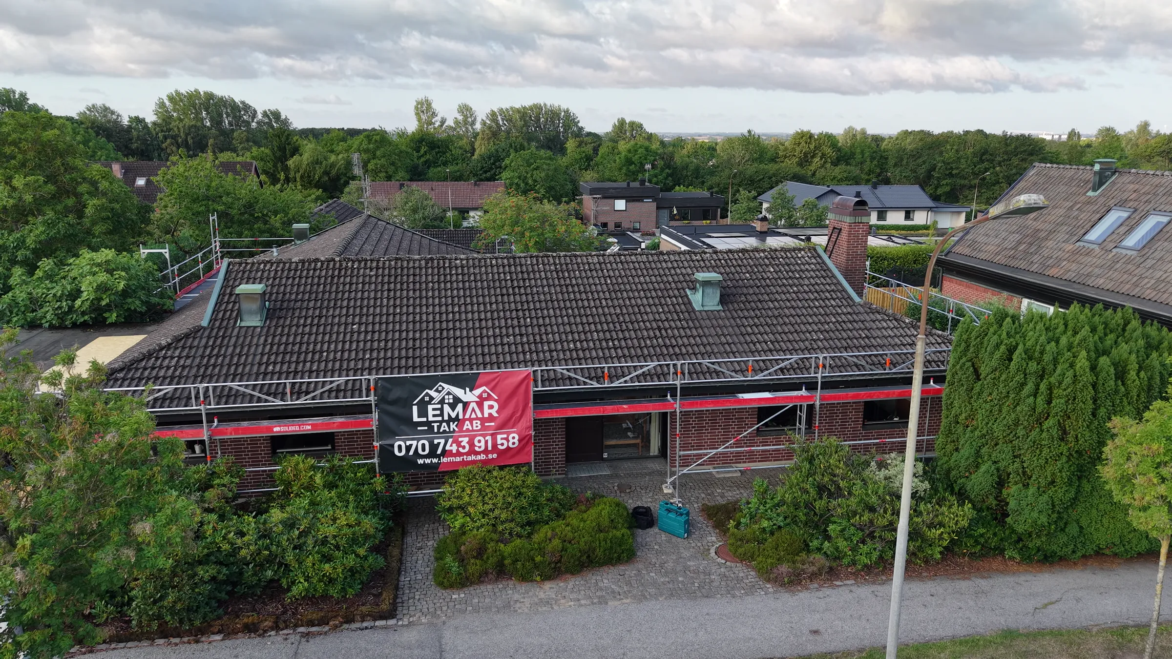 Dr&ouml;narvy &ouml;ver villan i Lund f&ouml;re takbytet