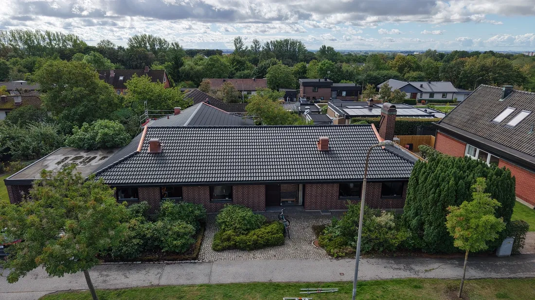Nytt betongtak efter takbyte i Lund, drönarvy